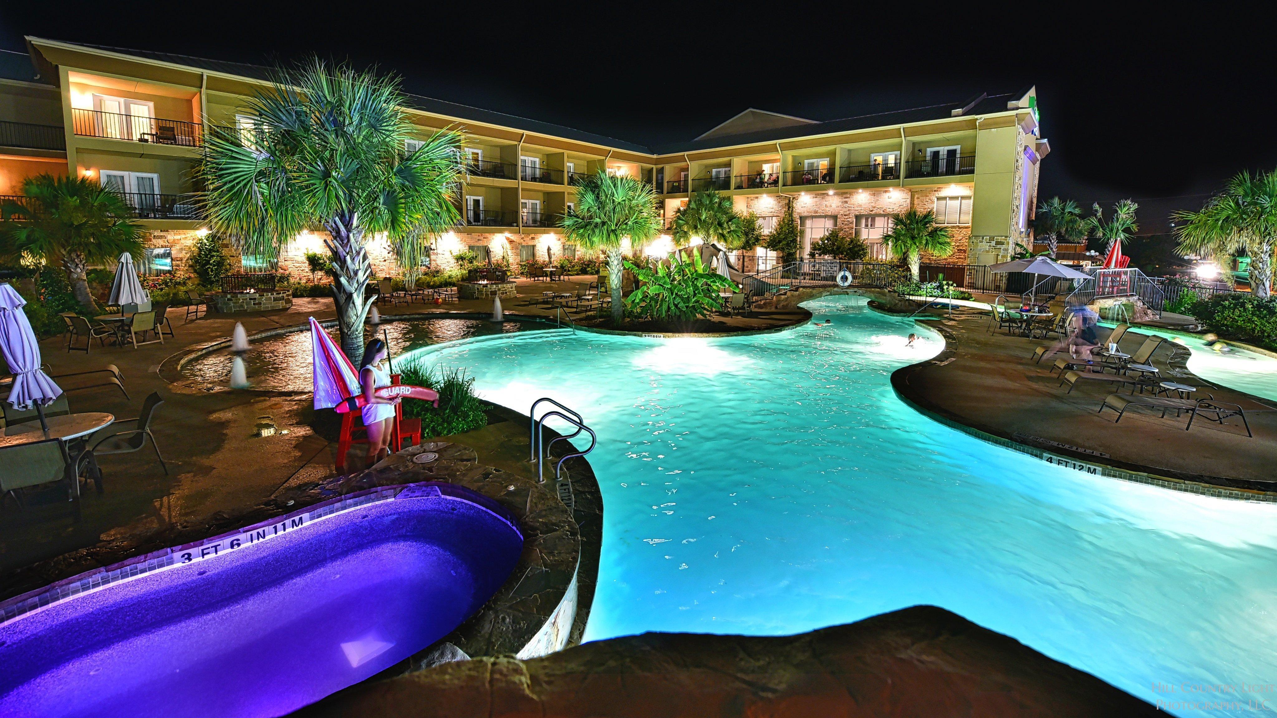 Holiday Inn Express & Suites Fredericksburg By Ihg Exteriér fotografie