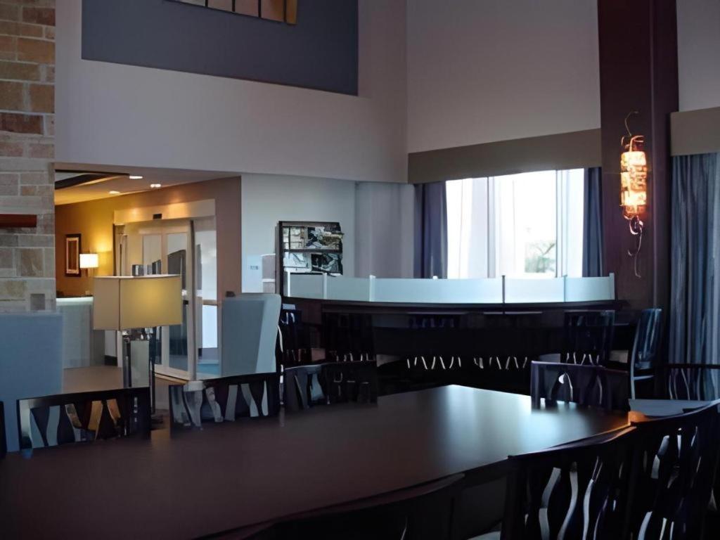 Holiday Inn Express & Suites Fredericksburg By Ihg Exteriér fotografie