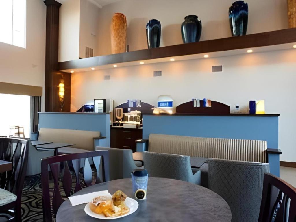 Holiday Inn Express & Suites Fredericksburg By Ihg Exteriér fotografie