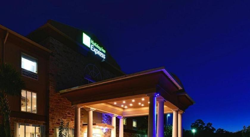 Holiday Inn Express & Suites Fredericksburg By Ihg Exteriér fotografie