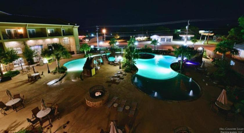 Holiday Inn Express & Suites Fredericksburg By Ihg Exteriér fotografie