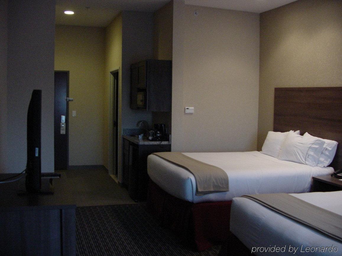 Holiday Inn Express & Suites Fredericksburg By Ihg Pokoj fotografie